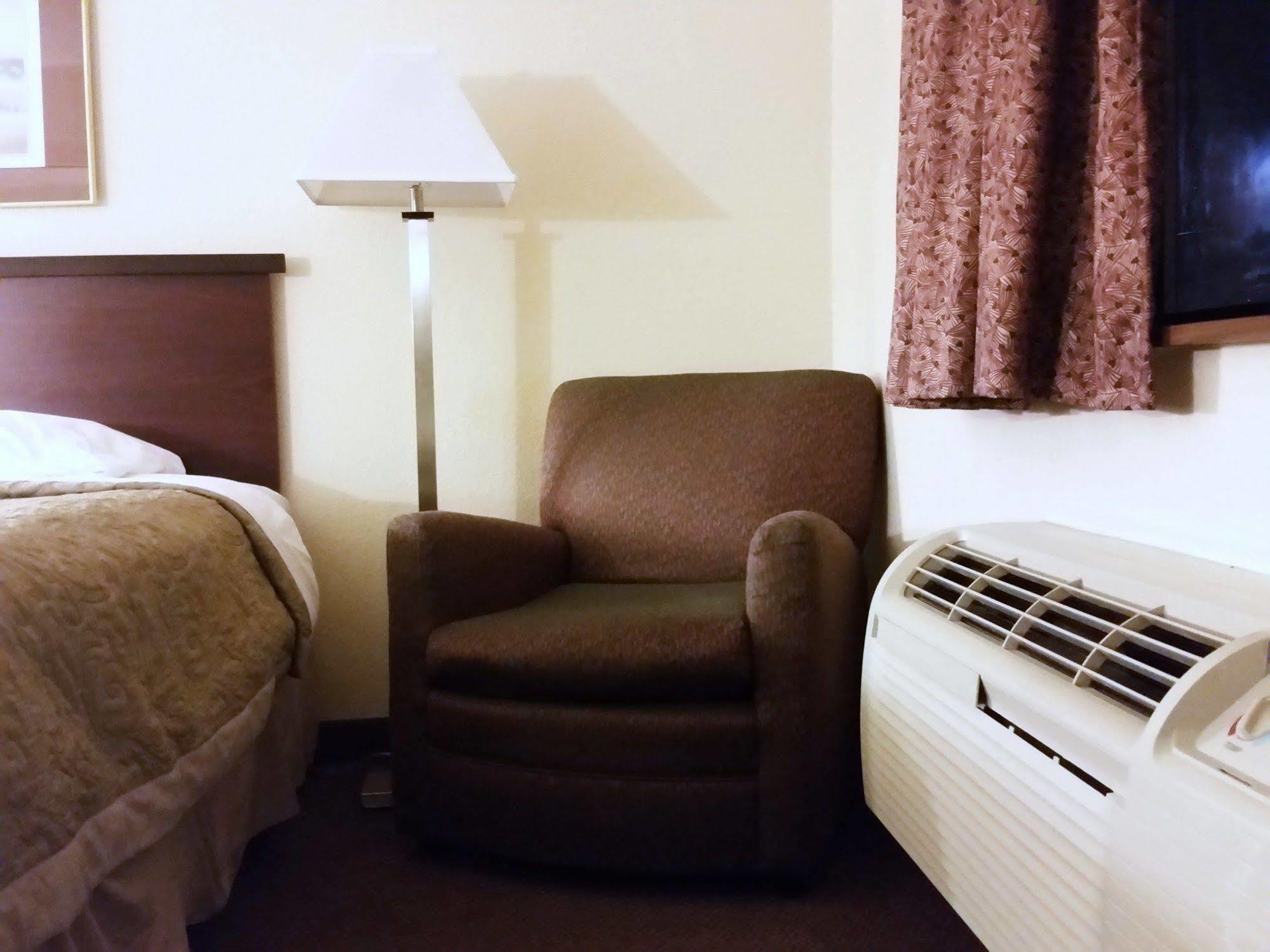 Super 8 by Wyndham Spokane Valley Eksteriør bilde
